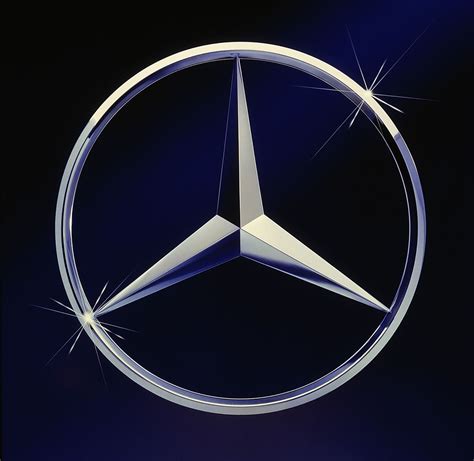 The True Story Behind the Mercedes-Benz Three-Pointed Star Photo ...