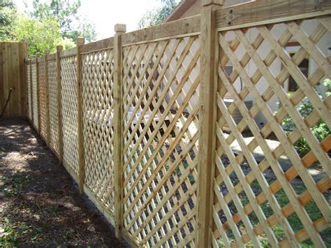 diy 2x4 frame for lattice privacy fence - Bing | Lattice fence panels ...