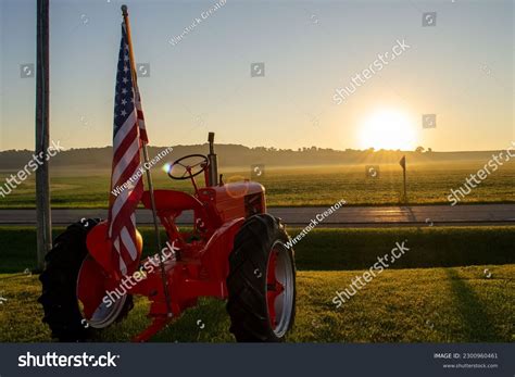 410 Tractors And American Flag Images, Stock Photos & Vectors ...