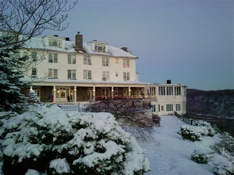 Hilltop House Hotel, Harpers Ferry, WV | Country roads take me home ...