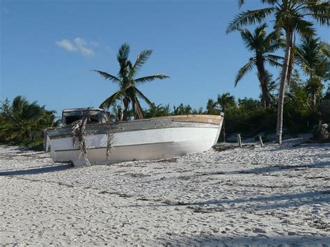 Vilankulo beach, Mozambique | Mozambique, Beach, Places ive been