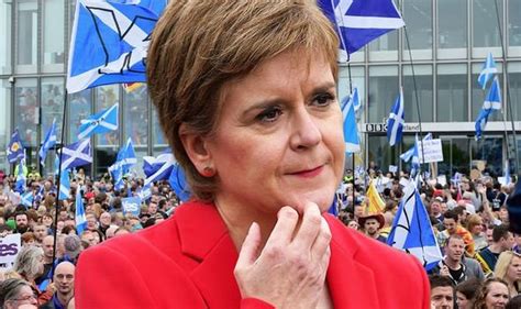 Nicola Sturgeon news: First Minister boasts 'democracy on my side' over ...