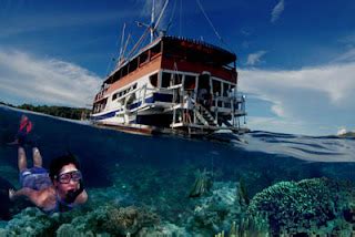 Indonesia Holiday place: Raja Ampat, the World's Largest Marine Park (Original from Indonesia)