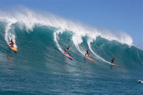 The First-Ever All Women's Big-Wave Competition Comes to Waimea Bay