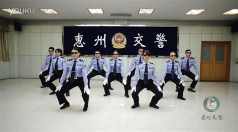 Chinese Traffic Police Dance for Traffic Safety Awareness Day | Safety ...