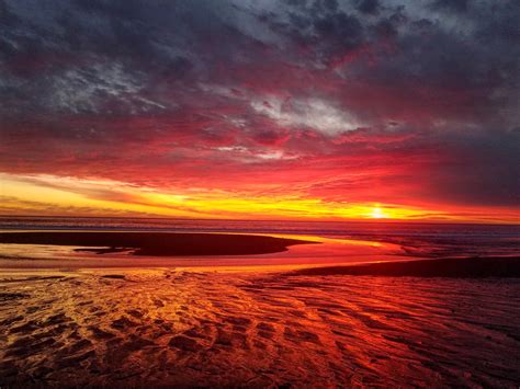 Sunset at Rio Del Mar, California, USA [OC] : r/SkyPorn