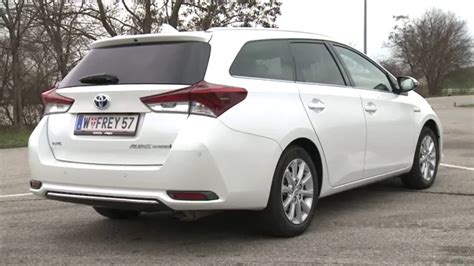 Toyota Auris Touring Sports Hybrid - Drehzahl Bericht - YouTube