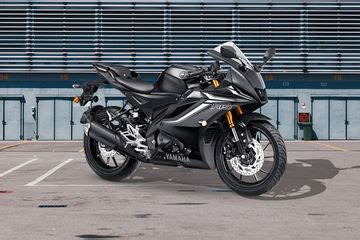 Yamaha R15 V4 Dark Knight Price, Images, Mileage, Specs & Features