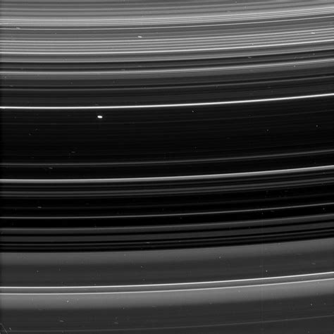 Cassini Just Sent Back Images From Its First-Ever Dive Through Saturn's ...