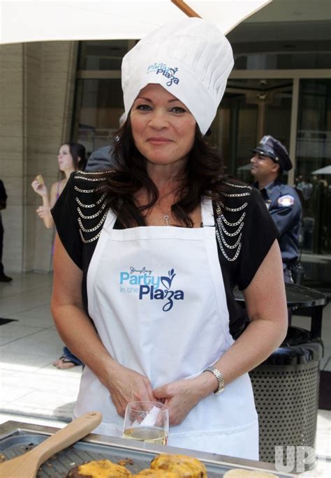 Photo: Valerie Bertinelli at the Jenny Craig "Jenny's Party in the ...