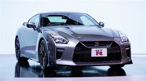 Tertarik Dengan Mobil Sport Nissan Gt R Ini Harga Dan Spesifikasinya