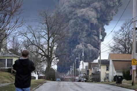 Hazardous chemical polluted air weeks after Ohio train derailment, analysis shows