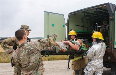 DVIDS - Images - Camp Bondsteel conducts MEDEVAC exercise [Image 1 of 2]