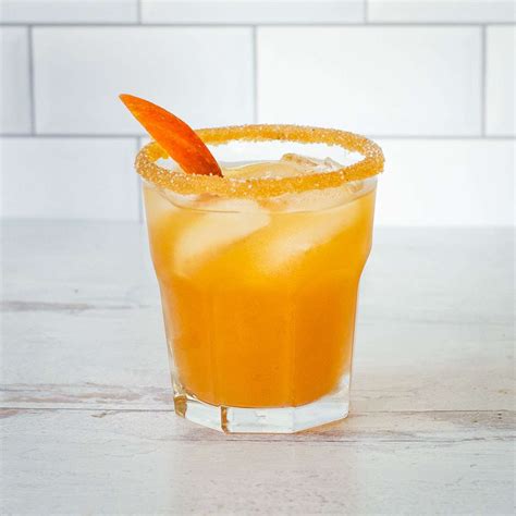 The Best Caramel Vodka Apple Cider Cocktail For Fall - Coastal Wandering