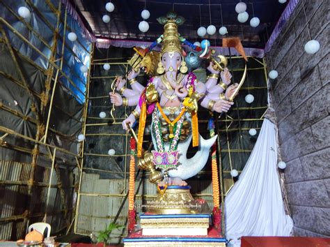 Mumbai Cha Ganpati: Mumbai Cha Maharaja