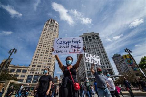 Pain, strength and agitation underlie Detroit protests against police brutality | Bridge Michigan