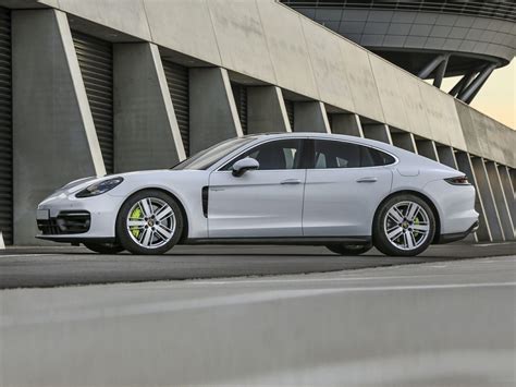 2023 Porsche Panamera Prices, Reviews & Vehicle Overview - CarsDirect