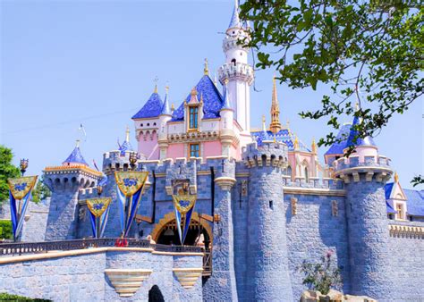 10+ Disneyland Secrets You Probably Don't Know - This Crazy Adventure Called Life