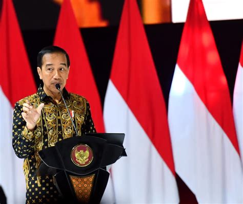 Presiden Jokowi : Harus Hati-hati, Waspada dan Kerja Keras, Tahun 2023 ...