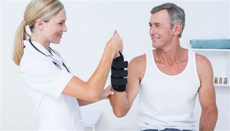 Exercises for a Scaphoid Fracture - SportsRec