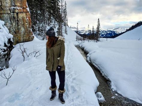 A Guide to the Best Winter Activities in Banff - Travanie Travels