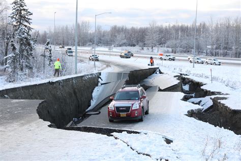 Liquor store damage - Alaska earthquake and aftershocks - Pictures ...