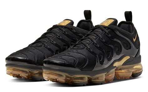 Air Vapormax TN Plus Black Gold - Sneakers Addcts