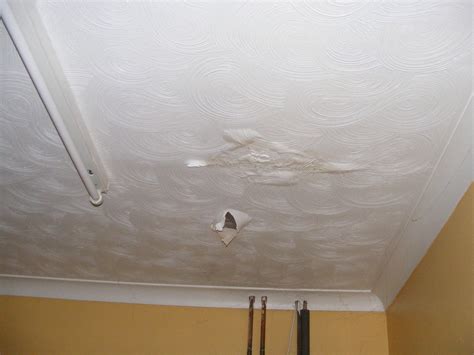 Ceiling Repair: Ceiling Repair Artex