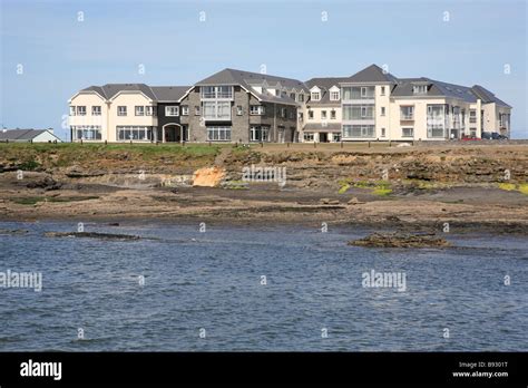 Armada Hotel at Spanish Point in Milltown Malbay, Ireland Stock Photo - Alamy