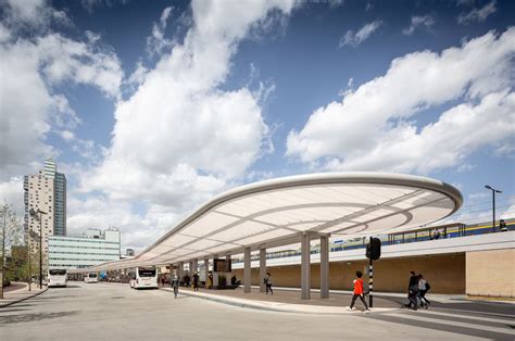 Solar-powered bus station in Tilburg is a public transit dream - Curbed