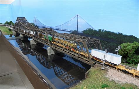 N Scale Union Pacific Railroad - Class I Midwest Model Railroading: Mississippi River Bridge ...