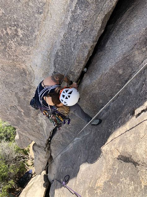 Trad Climbing 101 Course — Golden State Guiding