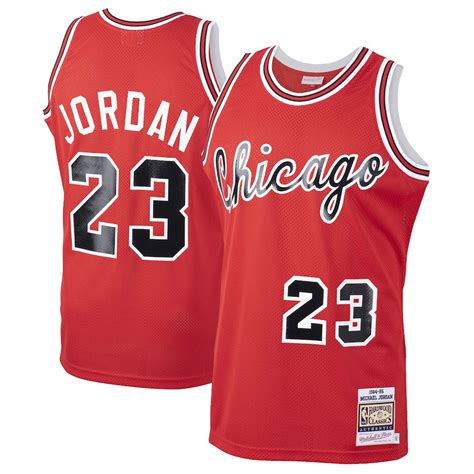 Michael Jordan Bulls 1984 85 Rookie Jerseys x Air Jordan 5 Fire Red ...