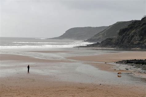 People warned not to go in the sea at more than a dozen popular Welsh beaches