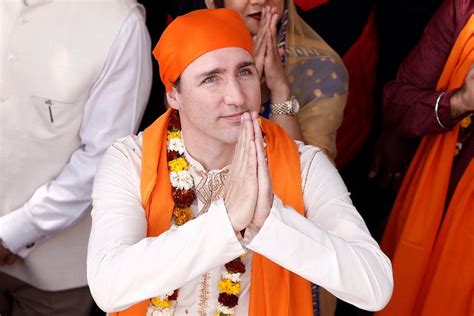 Photo shows Canadian Prime Minister Justin Trudeau dressed up in brownface.