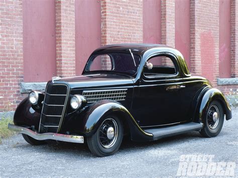 1935 Ford Coupe - Street Rodder Magazine