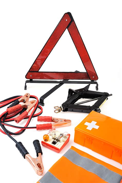 Emergency Kit for Your Car | That Car Lady