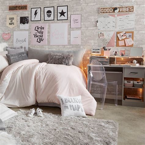 Classically Cozy Room – Dormify | Cool dorm rooms, Brick wallpaper bedroom, Dorm room designs