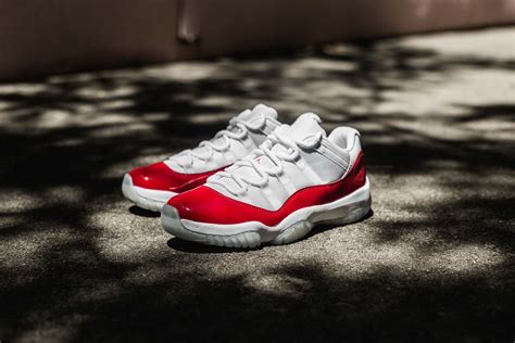 Air Jordan 11 Low QS "Cherry" 06.04.16