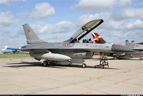 General Dynamics (Fokker) F-16B Fighting Falcon (401) - Denmark - Air ...