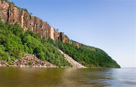 NYC Landmark Highlight: The Palisades - HeliNY