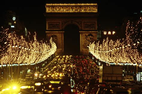 What to See and Do Around the Champs-Elysées in Paris