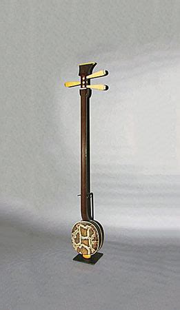 China 'Sanxian' (Jiangnan) - Hartenberger World Musical Instrument Collection