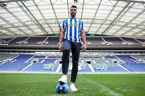 Porto completes signing of Mehdi Taremi - Mehr News Agency