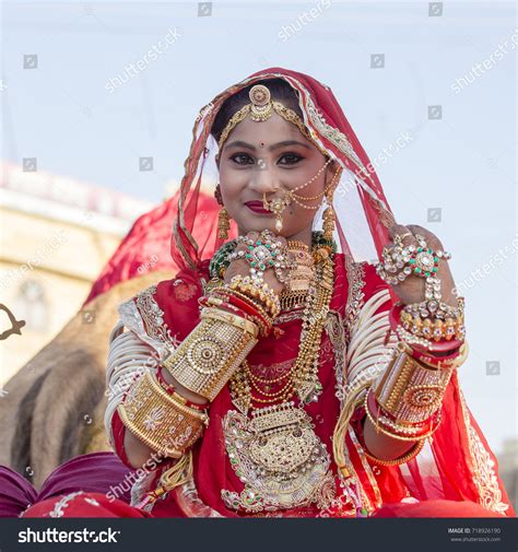 5,768 Rajasthani Traditional Clothes Images, Stock Photos & Vectors ...