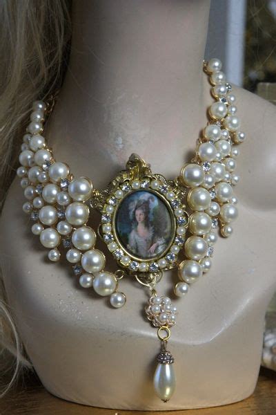 Marie Antoinette huge pearl necklace Victorian jewelry | Zibellini ...