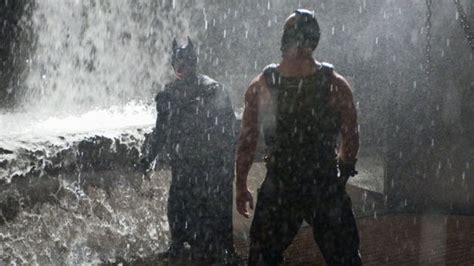 Action-packed, Behind-the-scenes Photos of the Batman vs. Bane Fight Scene (45 pics) - Izismile.com