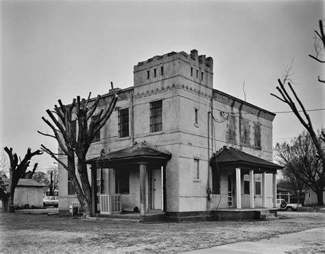 [Donley County Jail, (Northeast oblique)] - The Portal to Texas History