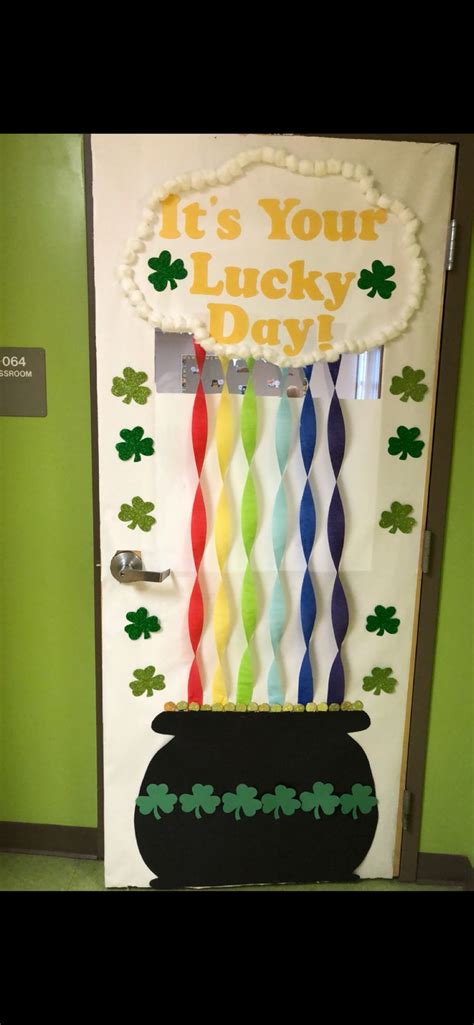 St Patrick’s Day classroom door! | St patricks crafts, St patrick day activities, Valentines ...