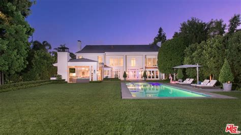 Brentwood, Los Angeles, CA Real Estate & Homes for Sale | realtor.com®